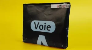 housse pour ordinateur en b&acirc;che recycl&eacute;e. Made in france