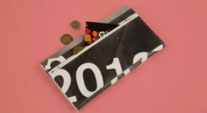 Upcycling de b&acirc;ches imprim&eacute;es en objet unique